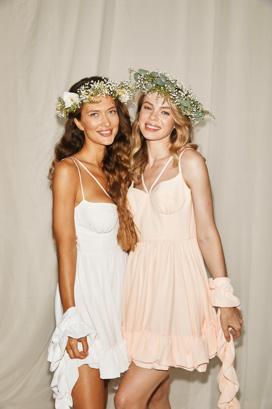 sasha-loochi-cocktail-dresses-summer-vibes-wedding-dresses-graduation-peach