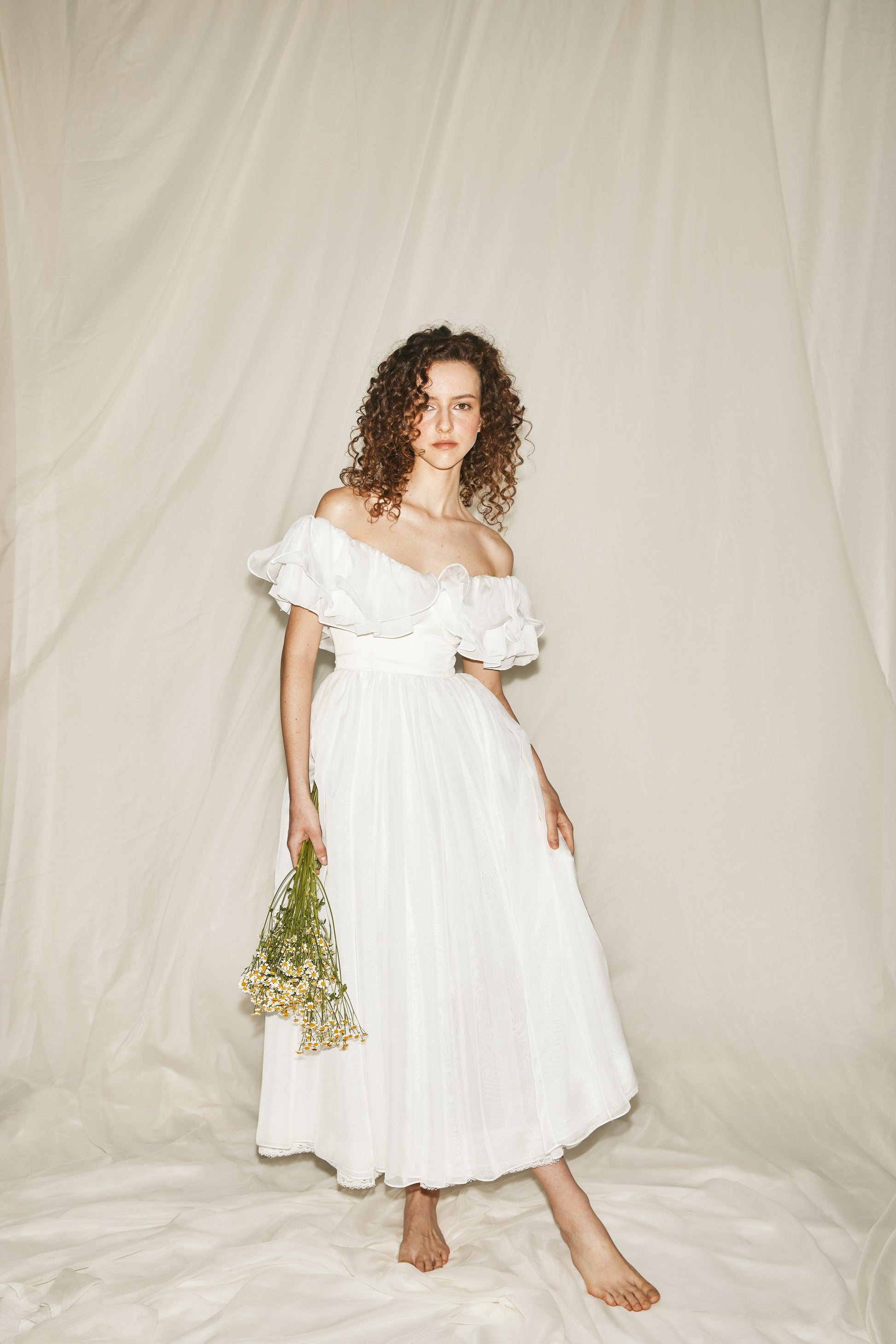 sasha-loochi-summer-vibes-wedding-dresses-ivory