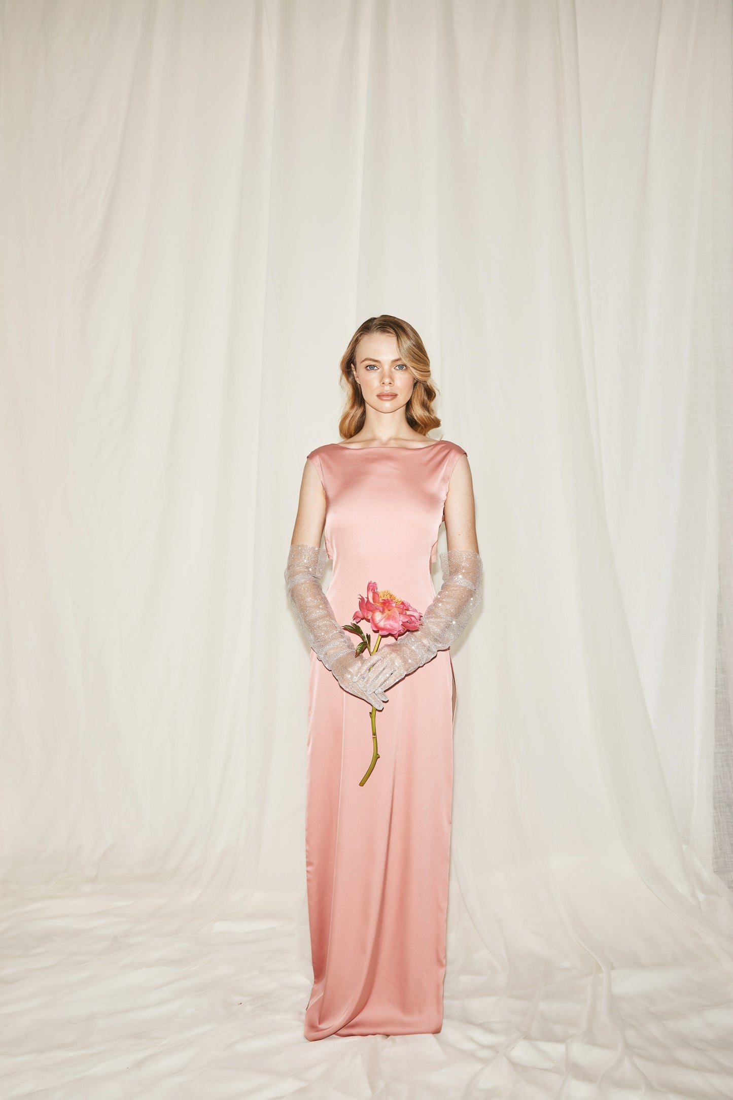 sasha-loochi-wedding-dresses-peony