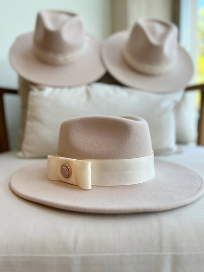 sasha-loochi-hats-pastelpink