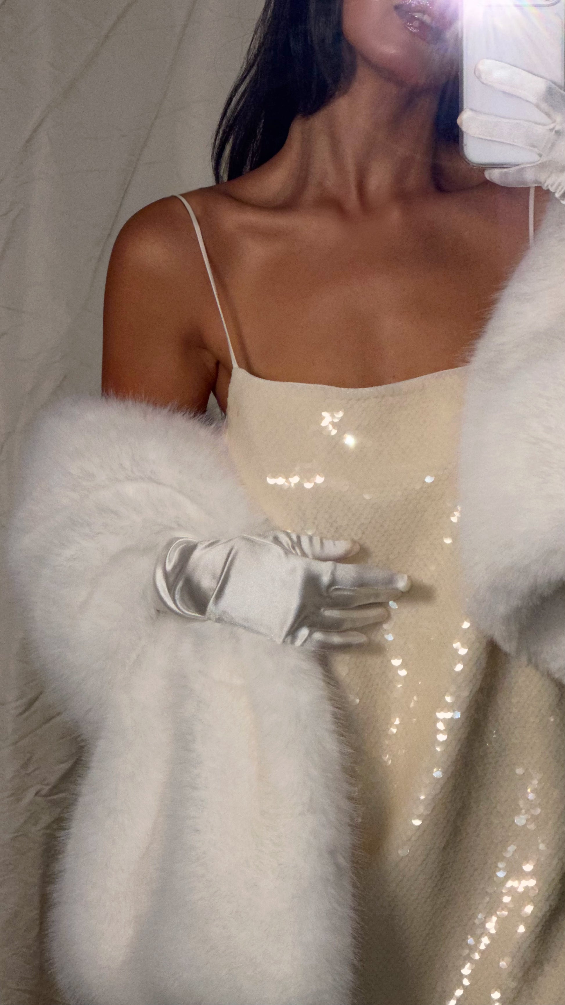 sasha-loochi-christmass-carol-ivory