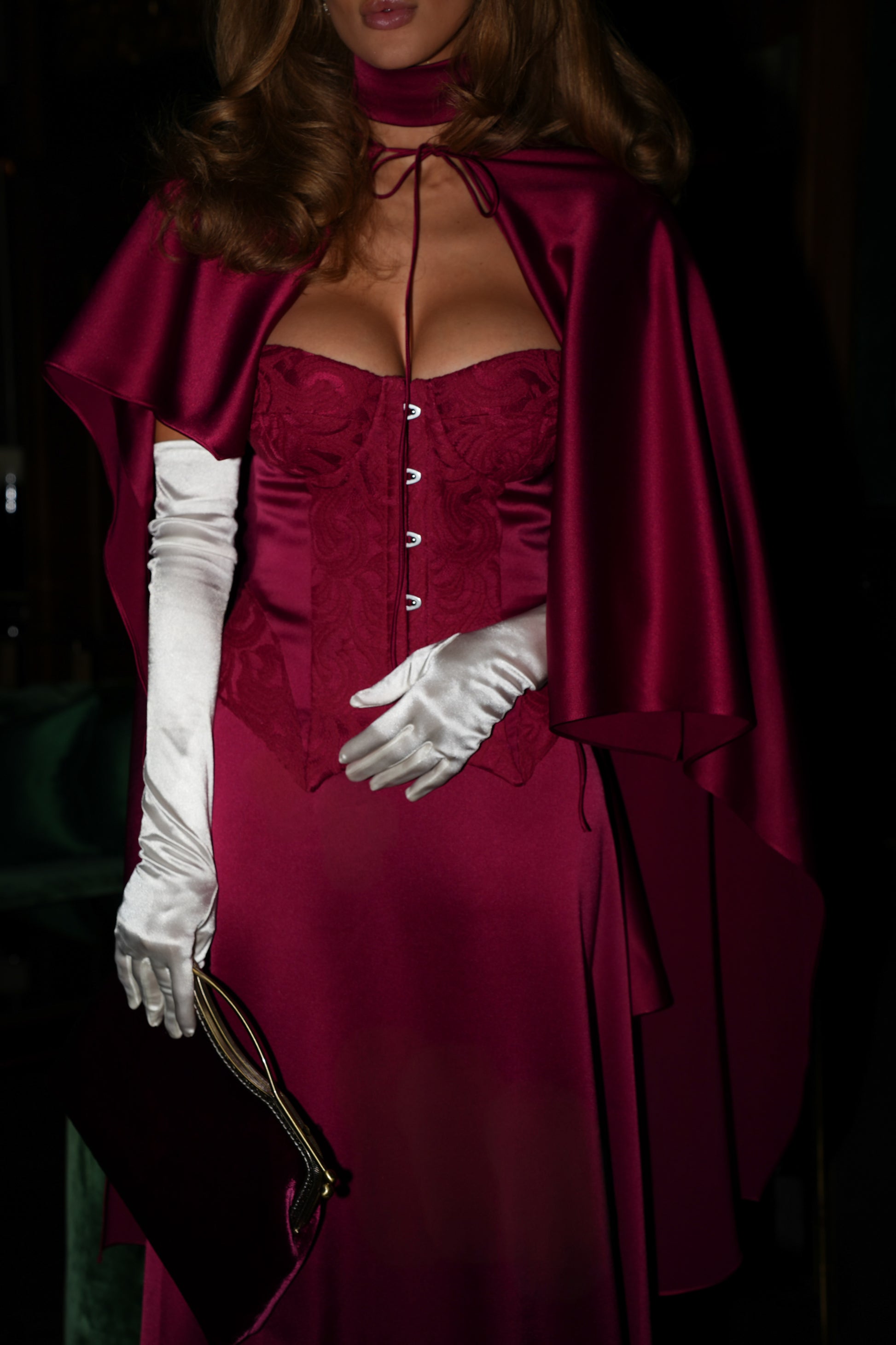 sasha-loochi-christmas-carol-burgundy