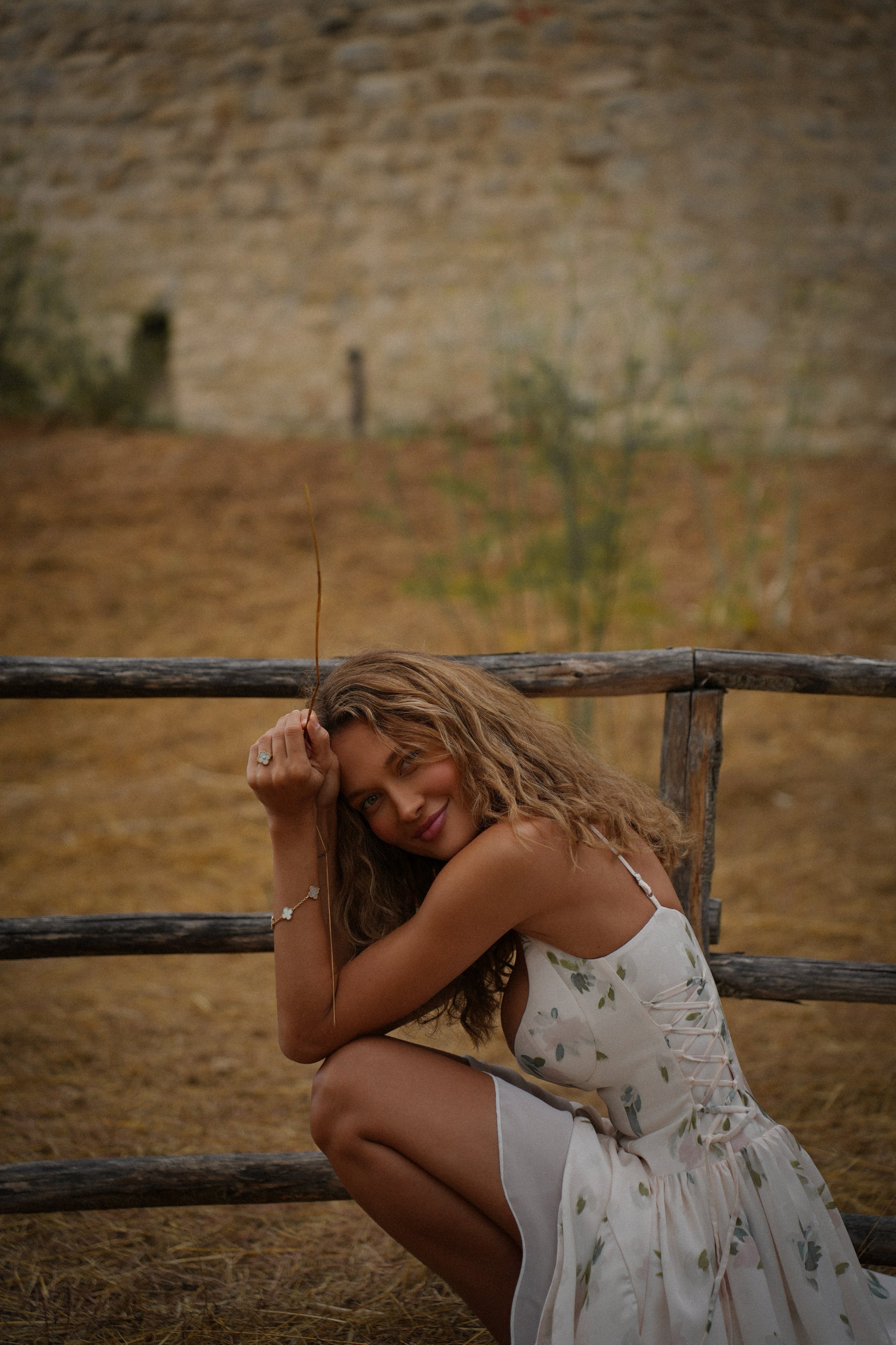 sasha-loochi-autumn-pumpkin-spice-latte-floral