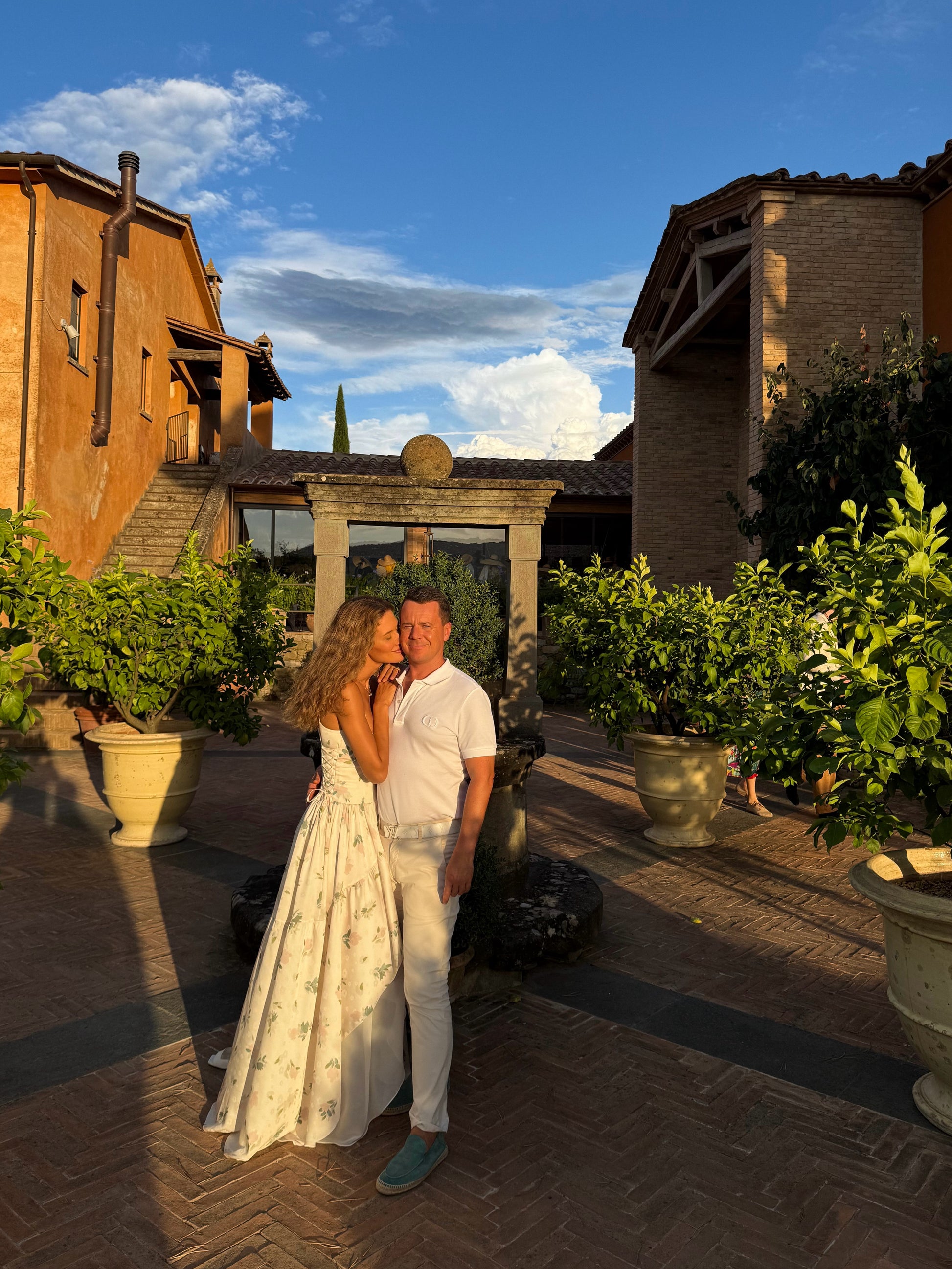 sasha-loochi-autumn-pumpkin-spice-latte-floral