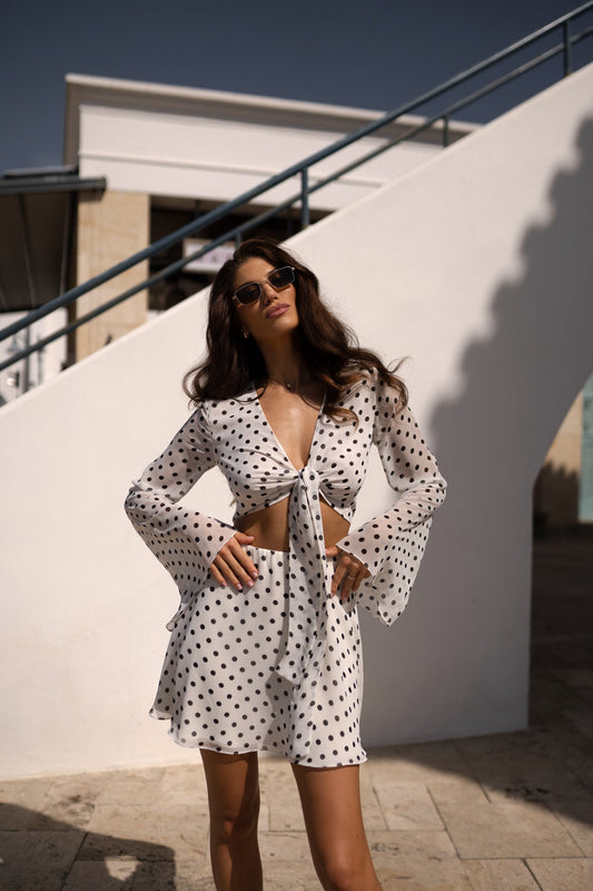80s-&-countryside-romance-bigpolkadot