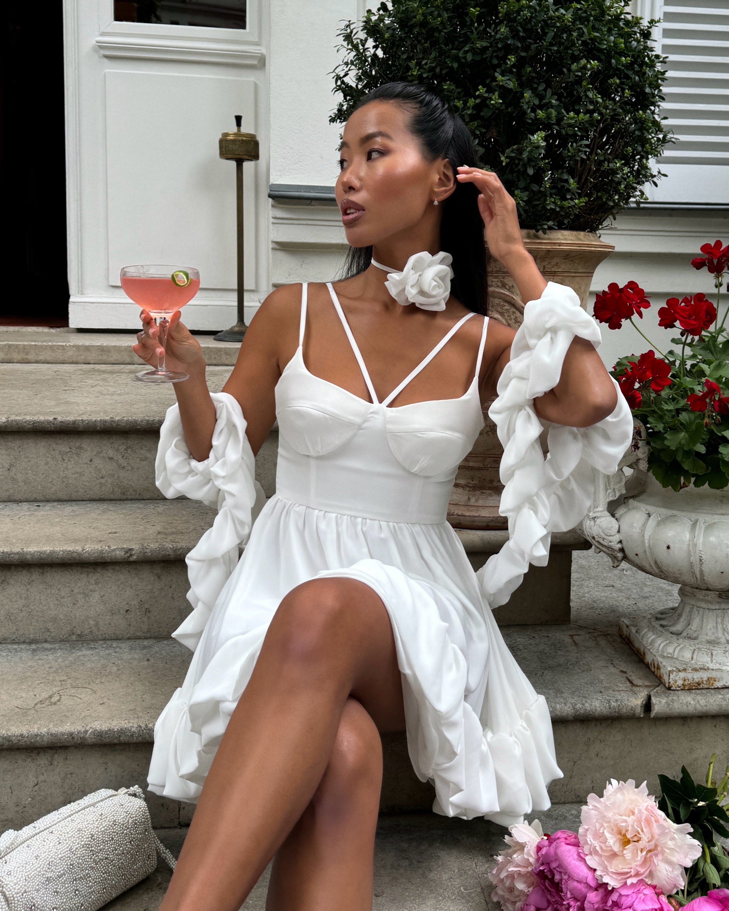 sasha-loochi-cocktail-dresses-summer-vibes-wedding-dresses-graduation-white