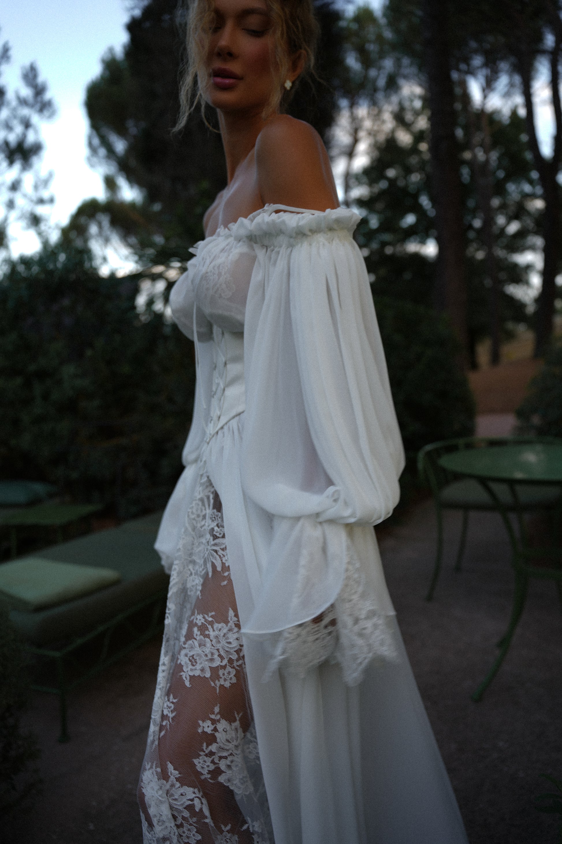 sasha-loochi-couture-autumn-ivory