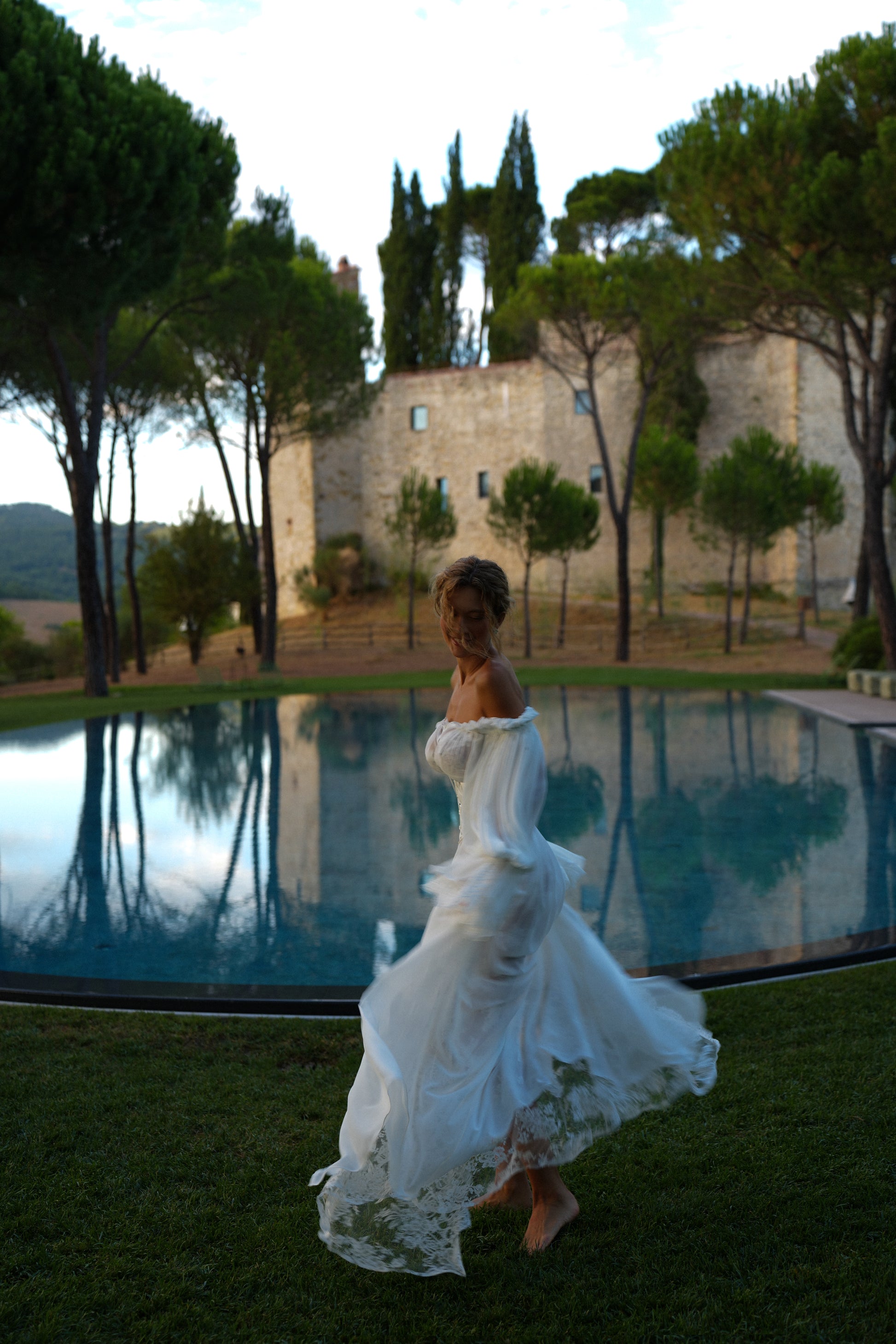 sasha-loochi-couture-autumn-ivory