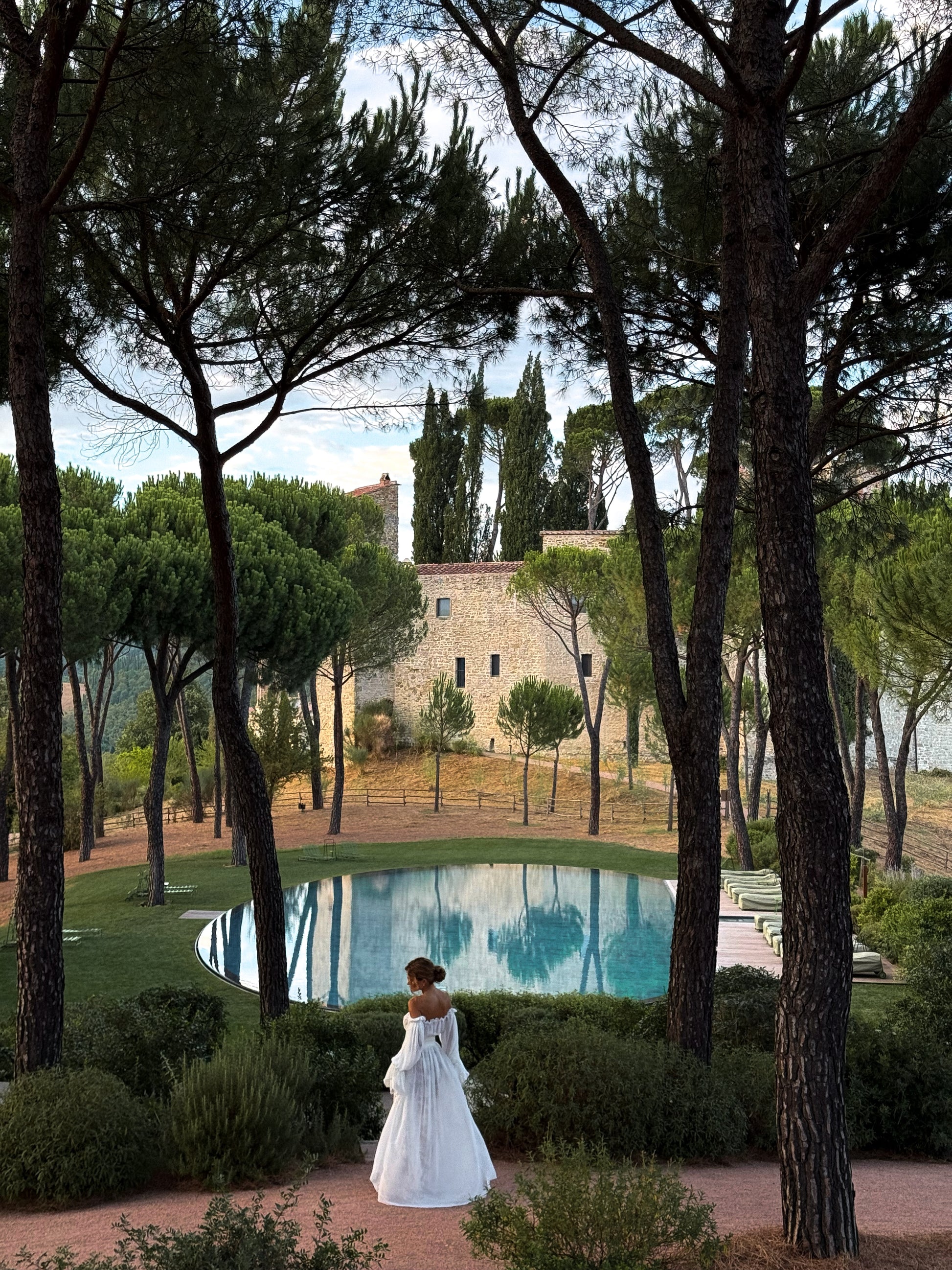 sasha-loochi-couture-autumn-ivory