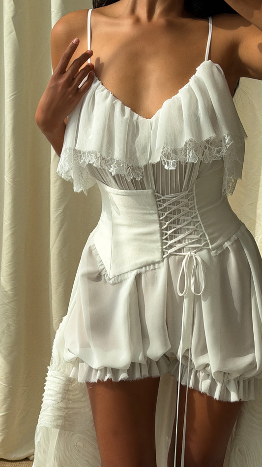 sasha-loochi-christmas-carol-ivory