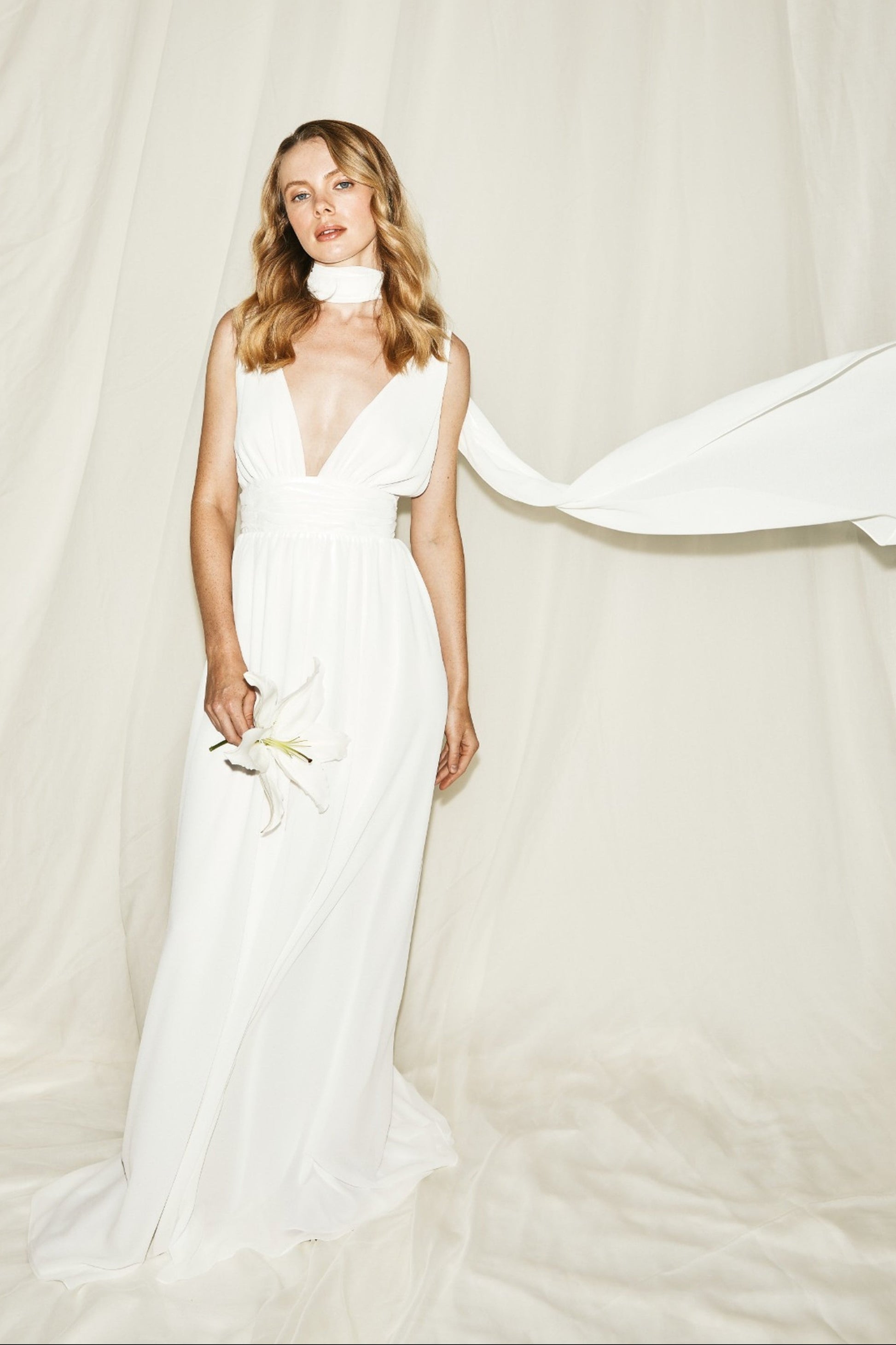 sasha-loochi-wedding-dresses-ivory